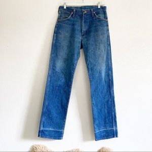 👖 Distressed Vintage Wranglers 31”x 32”
